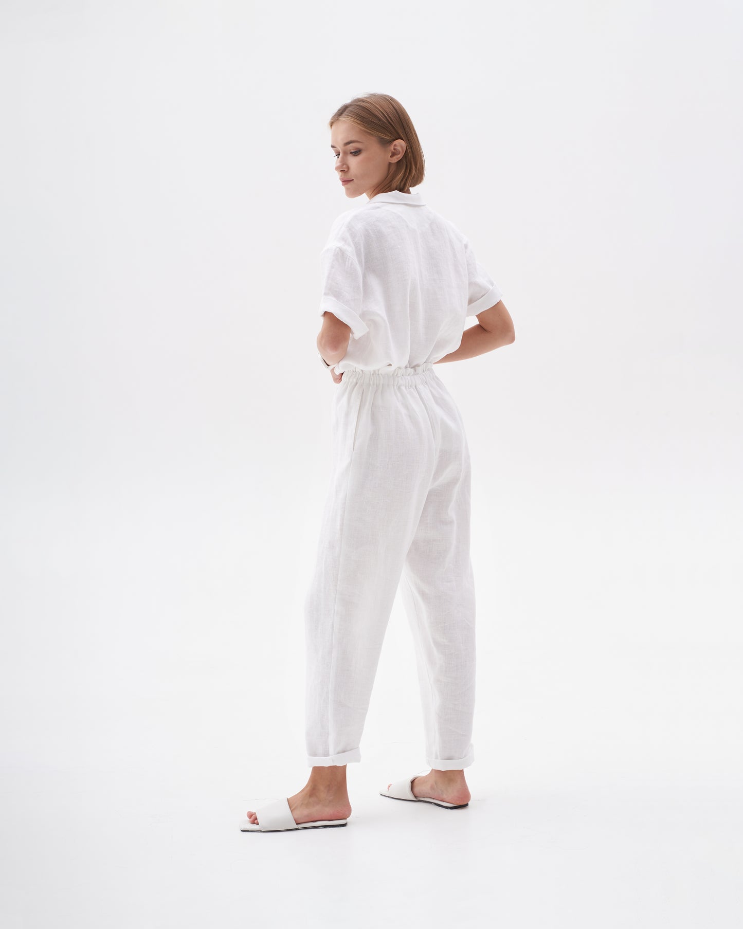 P A N T S 100% washed linen | white