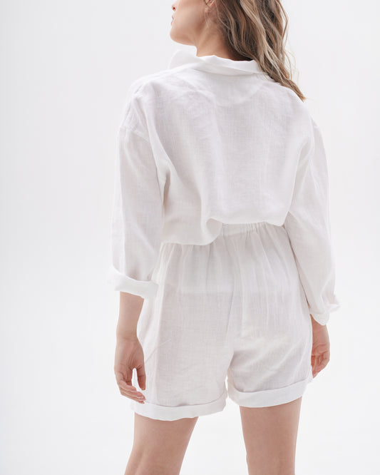 S H O R T S 100% washed linen | white